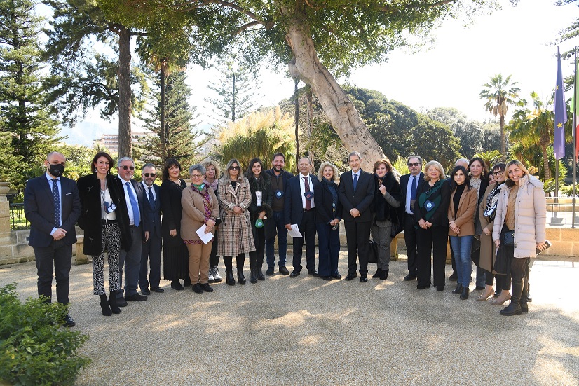 Difesa delle donne, al via in Sicilia il progetto Zeromolestie. Musumeci: «Contro la violenza serve l’impegno di tutti»