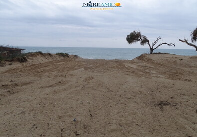 Sicilia, ambiente: Mareamico, spianato tratto di spiaggia a San Leone