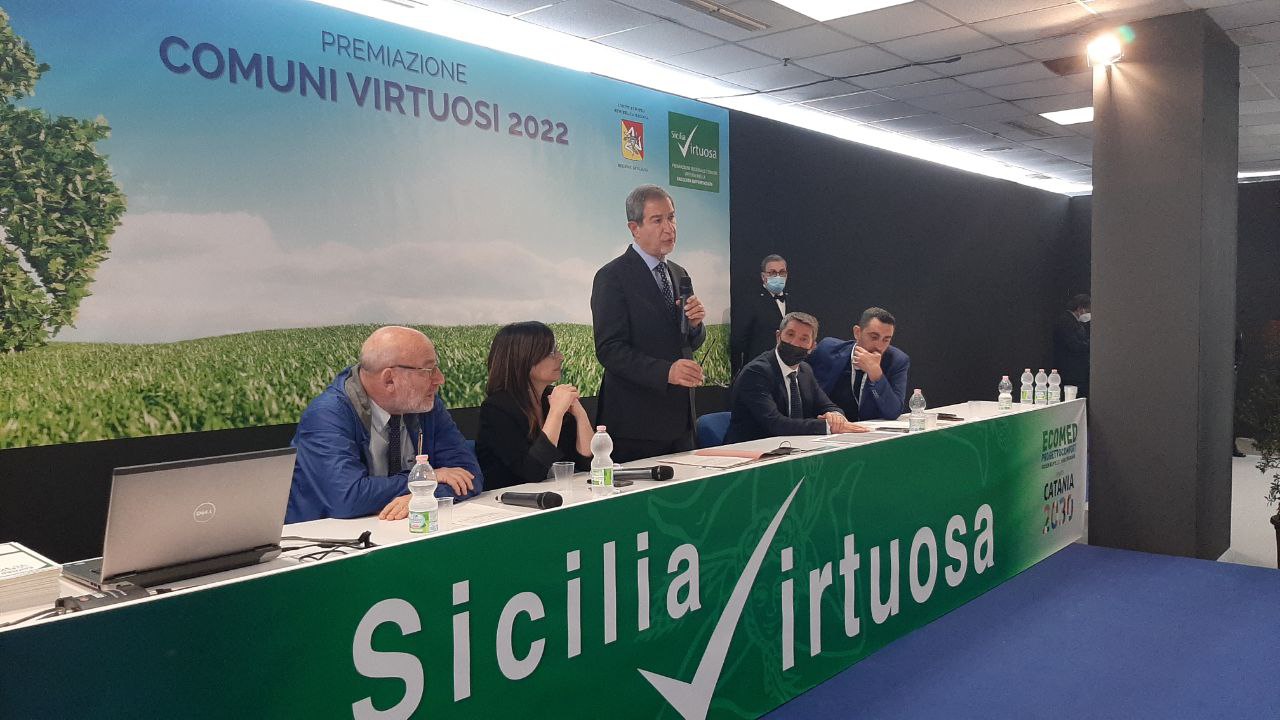 Rifiuti, Sicilia: altri 15 milioni ai Comuni virtuosi nella differenziata. Premiati in 167, 13 centri della provincia di Caltanissetta