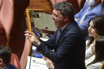 Renzi: “In manovra norma contro di me”. Romeo (Lega): “Non ha tutti i torti, ed è un eufemismo”