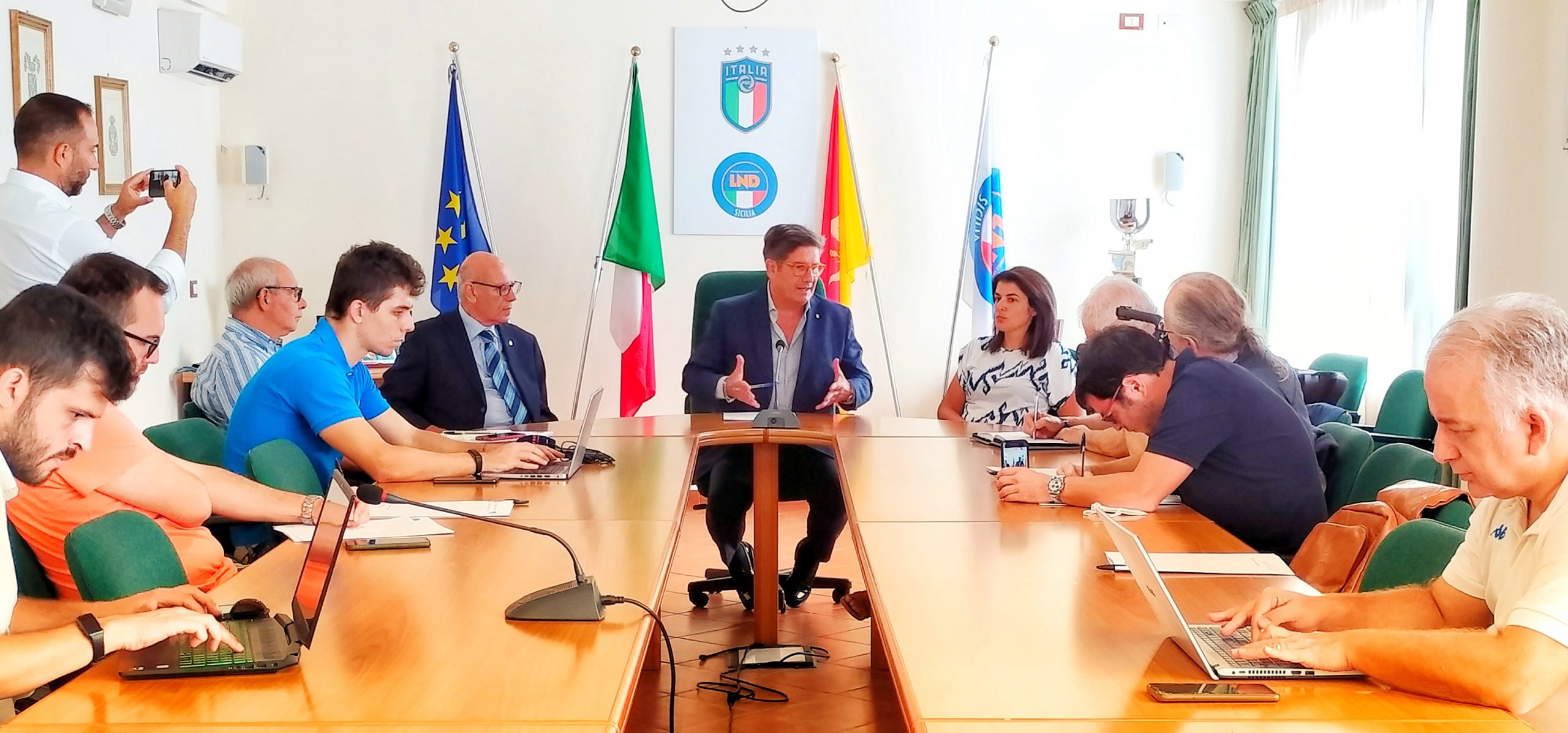 Presentata la nuova stagione sportiva dal presidente della Figc Lnd Sicilia Sandro Morgana: “Partiamo con le condizioni giuste per vivere una stagione importante, tenendo sempre la guardia alta”