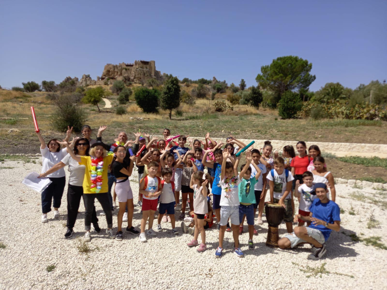 Delia. Visita al Castello per i ragazzi del Centro Estivo, poi laboratorio ritmico sonoro