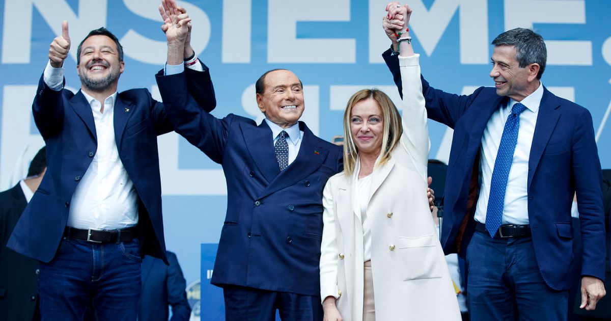 Governo, Berlusconi: “Spero possa migliorare Paese”