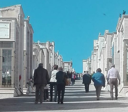 Santa Caterina. Ecco gli orari di ingresso al cimitero per la commemorazione dei defunti