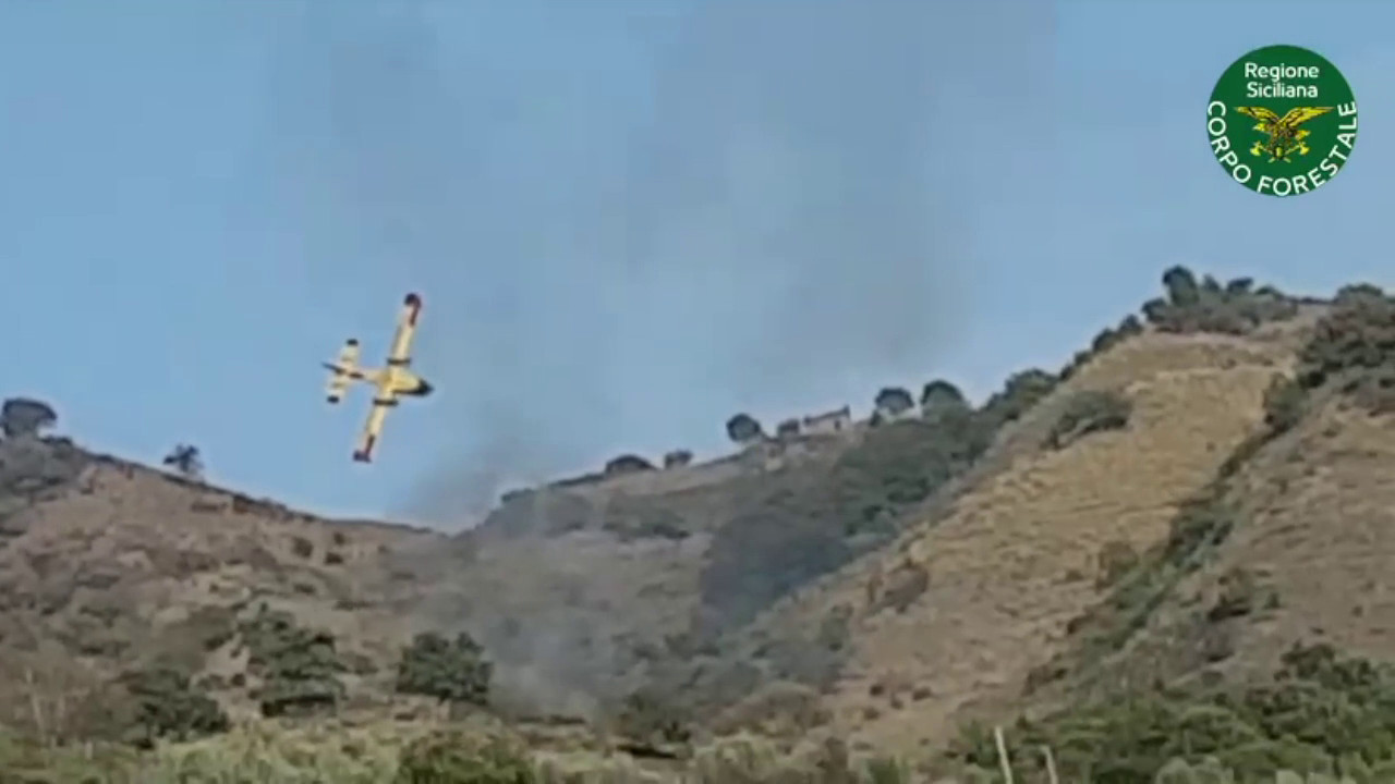 Canadair precipita sull’Etna, le immagini dell’incidente