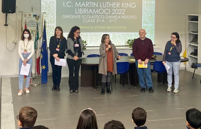 Caltanissetta, gli alunni dell’Istituto Comprensivo “M. L. King” protagonisti con “Libriamoci”: Giornate di lettura nelle Scuole con testi scritti da loro stessi