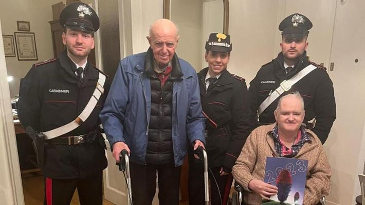 Anziano di 96 anni s’è rivolto ai Carabinieri per aiutarlo a rinnovare carta bancomat