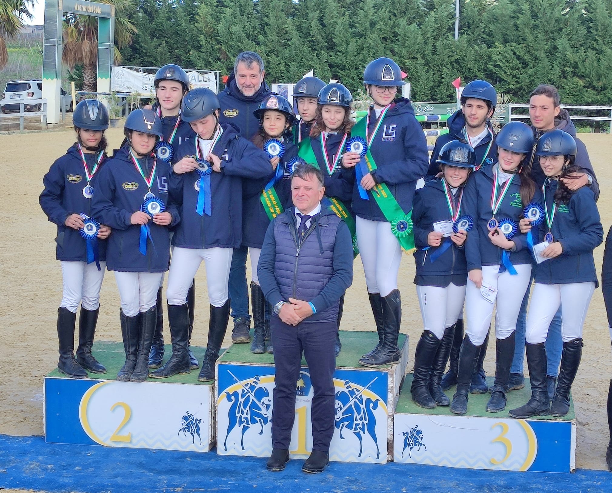 Equitazione. Il Centro Equitazione Feudo Musta sul podio ai Campionati Regionali di salto ostacoli a squadre 2022