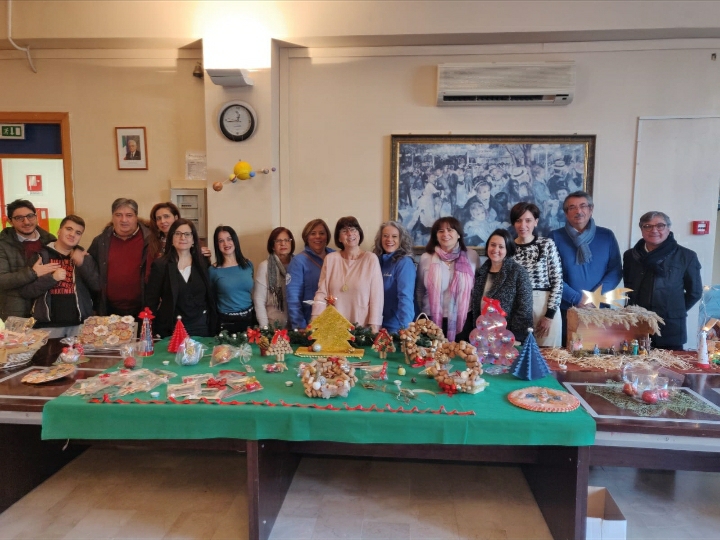 Caltanissetta, al Mottura il Natale è integrazione e solidarietà: studenti donano manufatti artistici ai bambini di Sant’Agata