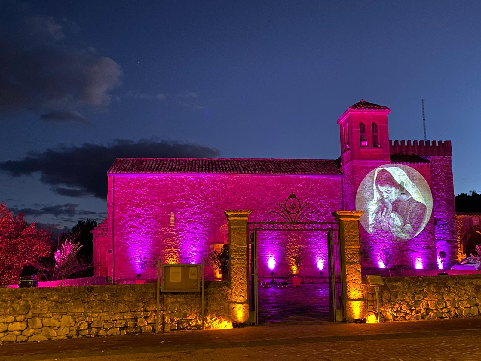 Caltanissetta, Natale in Rosa: quando musica e illuminazione architetturale fanno risplendere la città