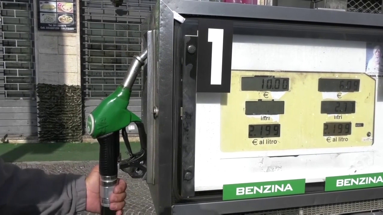 Carburanti, sciopero confermato ma il confronto continua