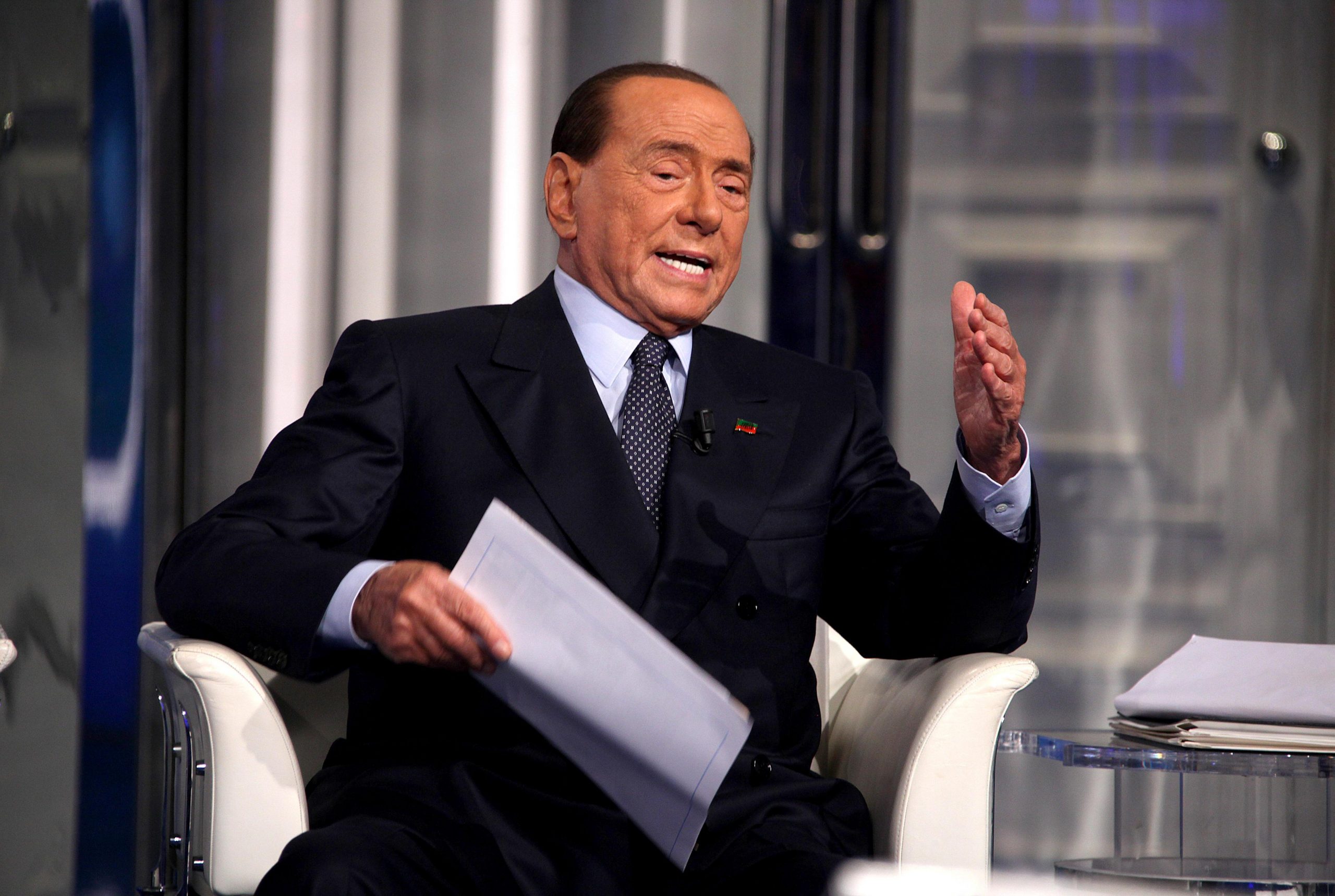 Berlusconi agli anziani: “Le nostre promesse sono sacre”