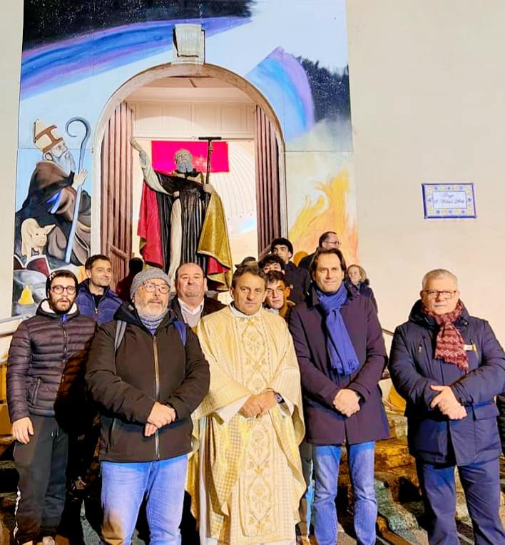 San Cataldo. Gran successo per la tradizionale festa di Sant’Antonio Abate con la benedizione del pane e degli animali