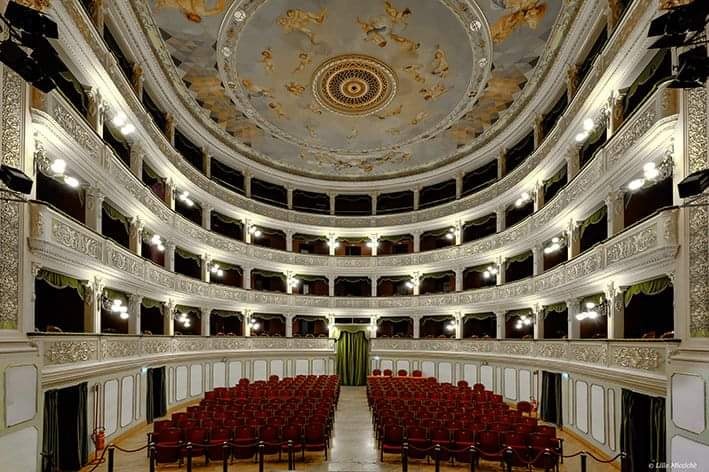 Caltanissetta. Lo spettacolo “Adelasia e i Pupi di Zucchero” del 9 febbraio rinviato per il 15 al Teatro Margherita