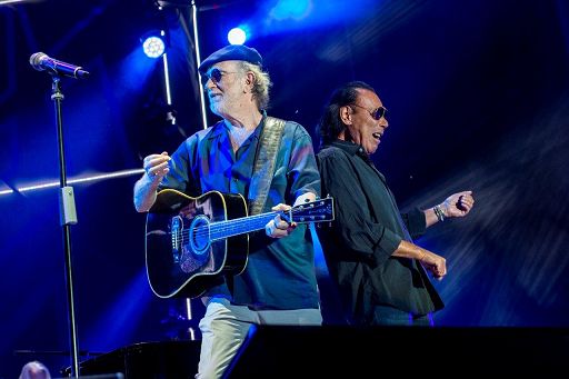 Continua tour “Venditti e De Gregori”, 5 nuove date per l’estate: in Sicilia, Siracusa e Taormina