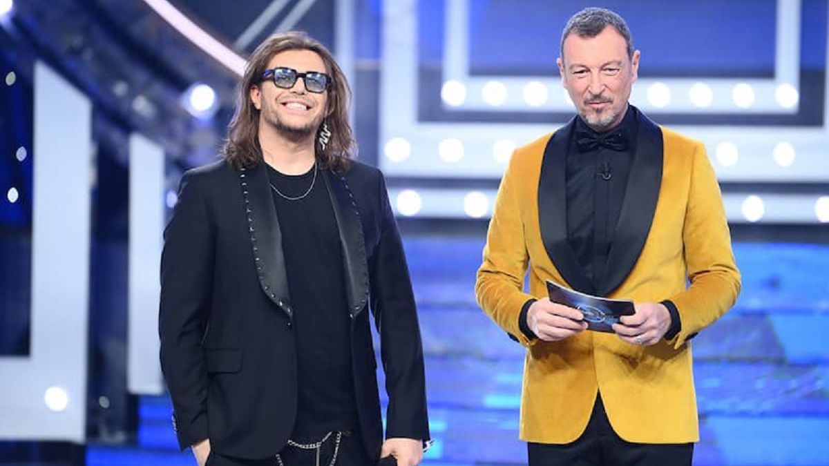 Gianluca Grignani: “Vivo tra il caos e la melodia. In gara a Sanremo, per perdonare mio padre, e me stesso.