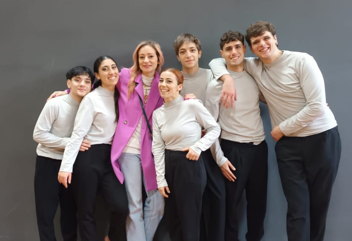 Caltanissetta, talenti della Fly Dance spiccano a Danzinfiera di Firenze e al World of Dance di Parigi