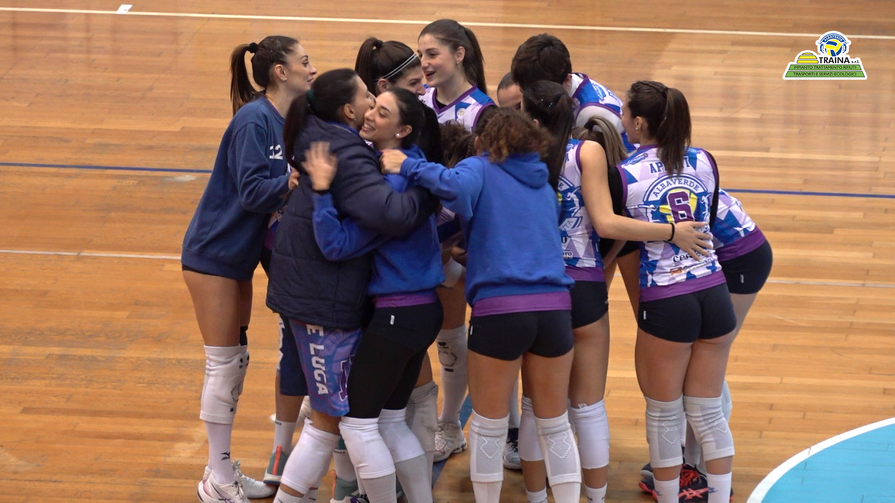 Pallavolo femminile B2. Quinta vittoria di fila per la Traina: travolta la Stefanese 3-0 al Pala Cannizzaro