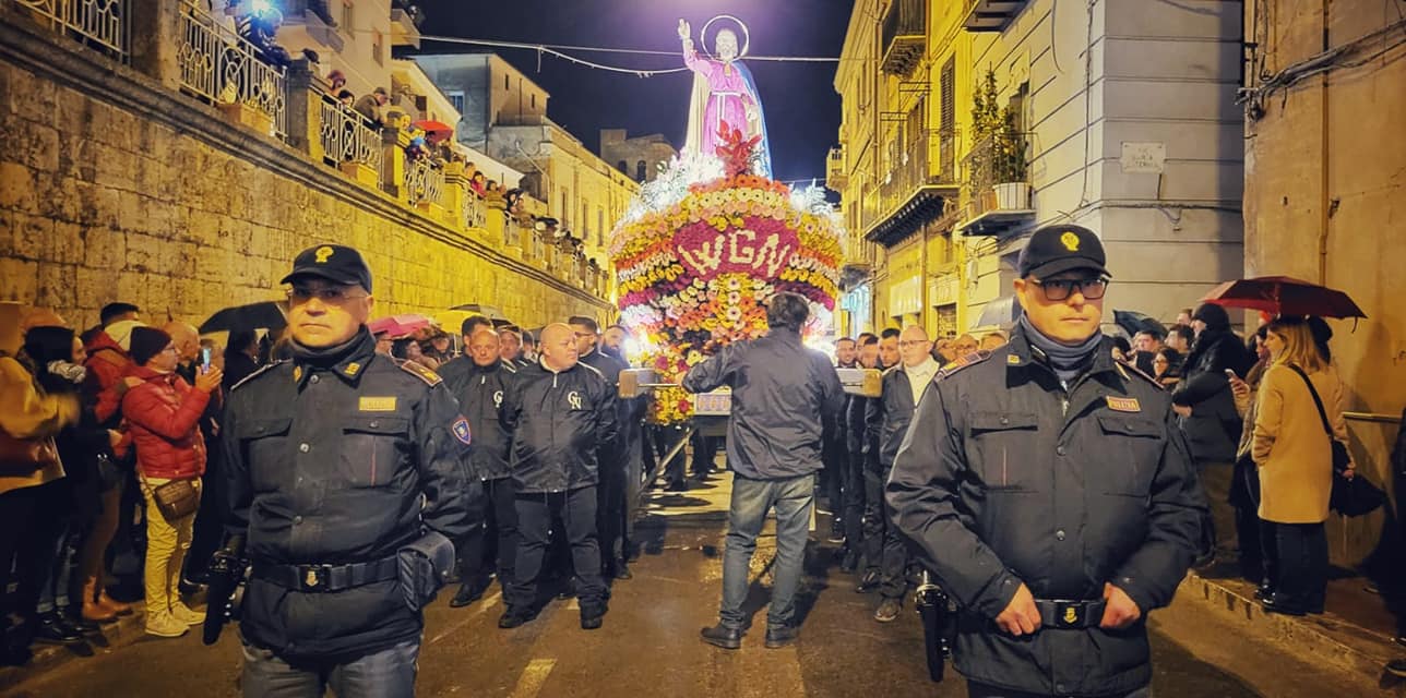 Caltanissetta. La Polizia di Stato nella tradizionale processione del “Gesù Nazareno”