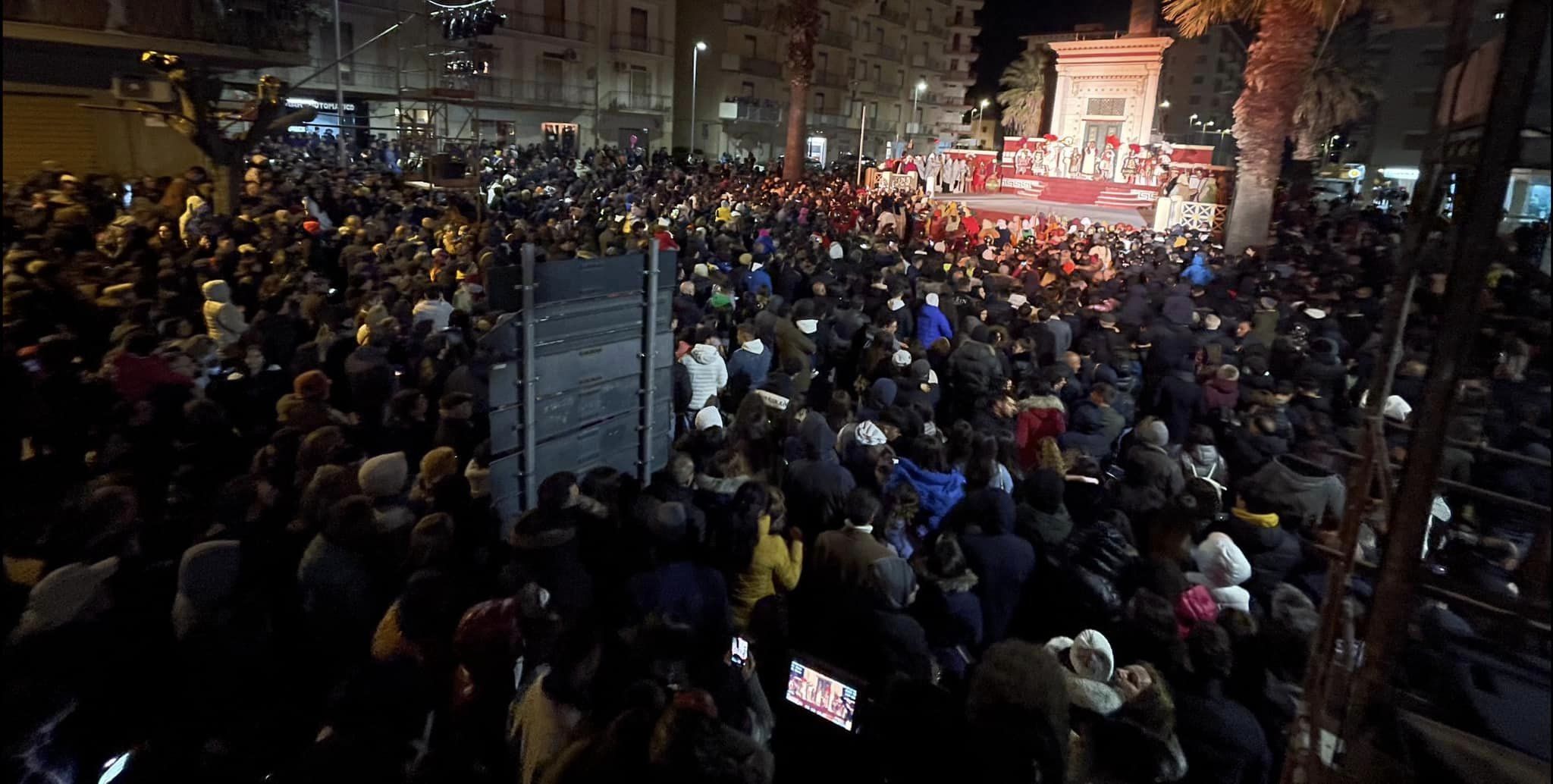 San Cataldo. Corteo storico dei record con oltre 320 figuranti in costume per i 60 anni del Processo a Gesù