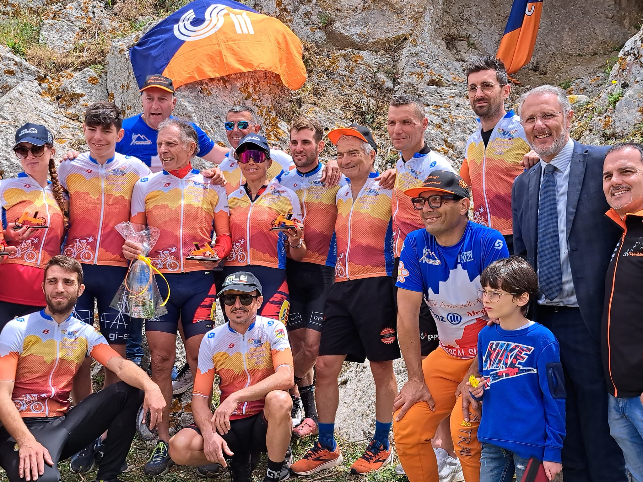 Mussomeli, gara mountain bike attorno al Castello Manfredonico. Tanti i partecipanti