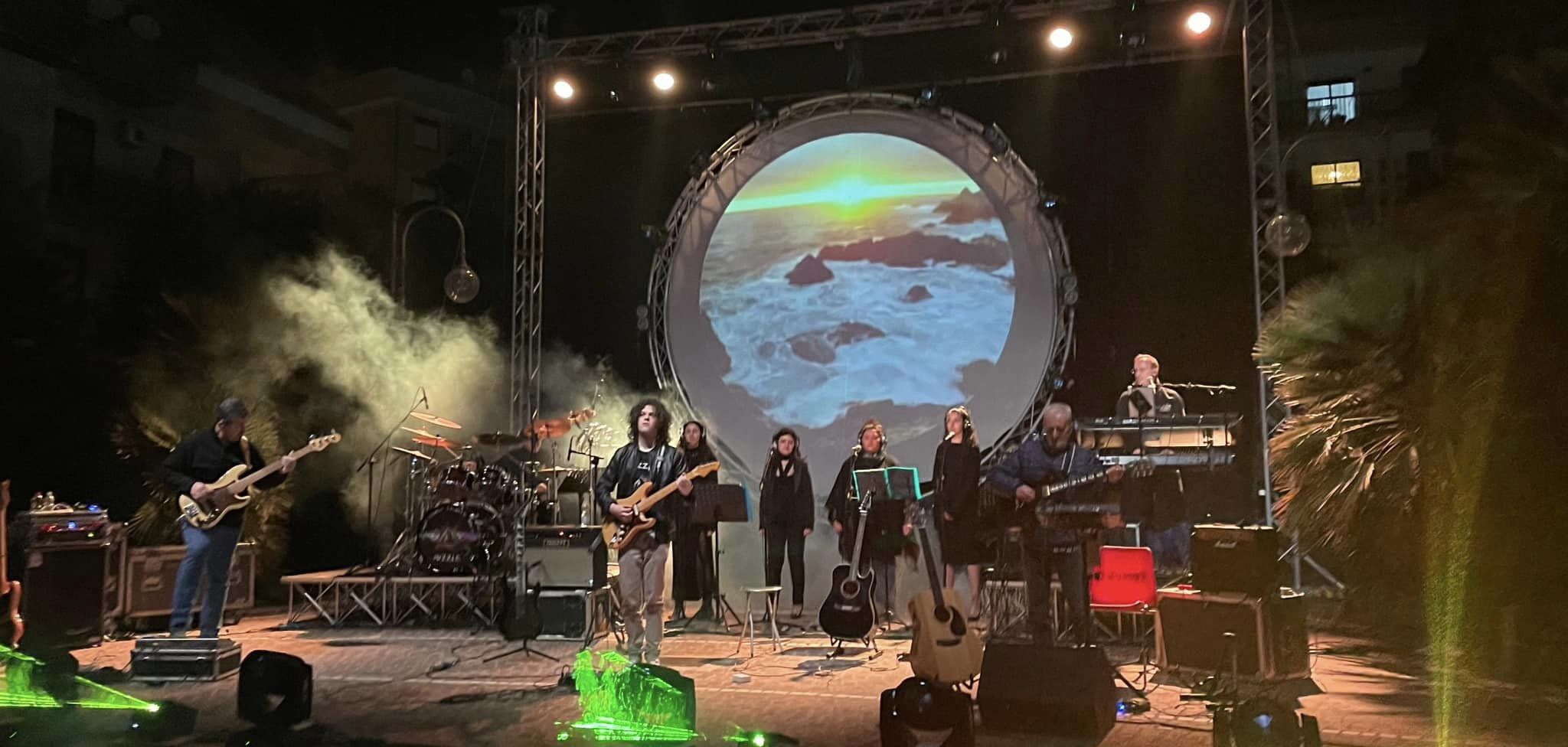 San Cataldo. Gran tributo ai Pink Floyd con il concerto dei Puzzle in piazza Falcone – Borsellino