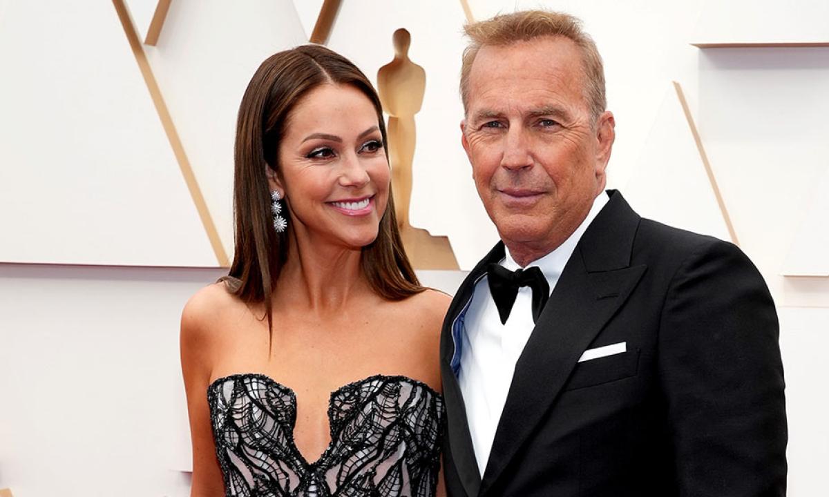 Kevin Costner divorzia dopo 18 anni di matrimonio. La moglie Christine cita “divergenze inconciliabili”