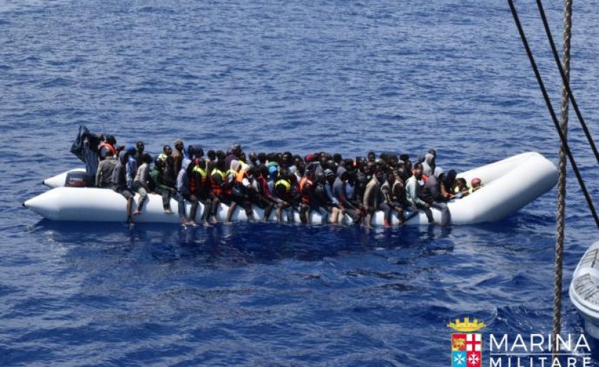 Aveva condotto un gommone con oltre 20 migranti sulle coste di Marettimo: presunto scafista arrestato dalla Polizia