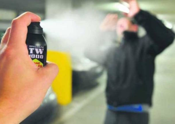 Spray urticante in una scuola, in sei all’ospedale