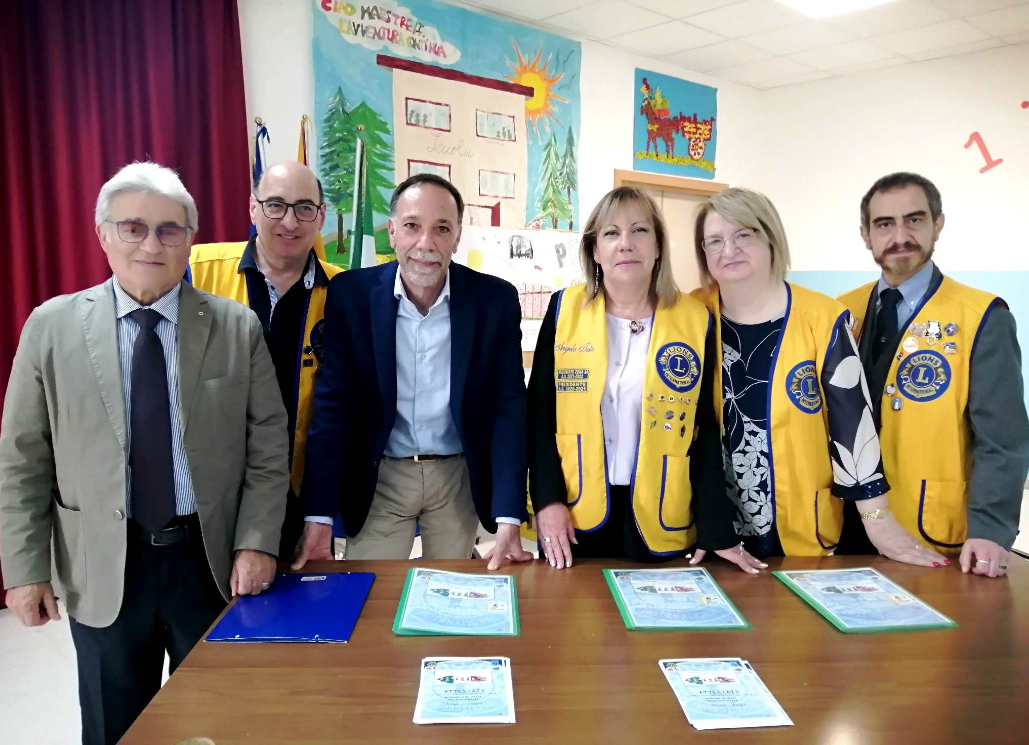 Il Lions Club “Caltanissetta dei Castelli” ha svolto Service Nazionale di Educazione Civica sul valore della gentilezza