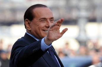 Berlusconi star dei social, 54 milioni di interazioni a un anno dalla morte