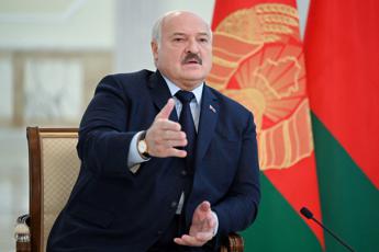 Bielorussia, Lukashenko alla tv russa: “Preparo il Paese alle mie dimissioni”