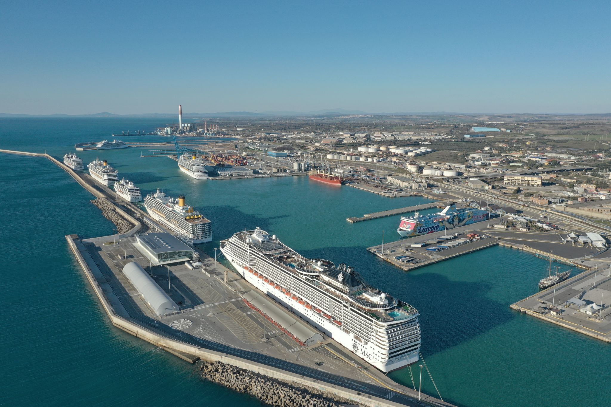 Come raggiungere il porto di Civitavecchia dall’aeroporto di Roma Fiumicino: i mezzi di trasporto consigliati