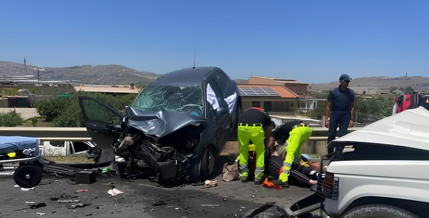 Vittime della strada: 25 nel primo weekend di agosto, 2 in Sicilia