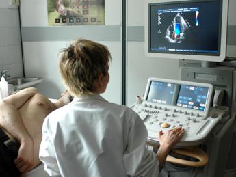 Scompenso cardiaco, diagnosi più rapida con puntura al dito