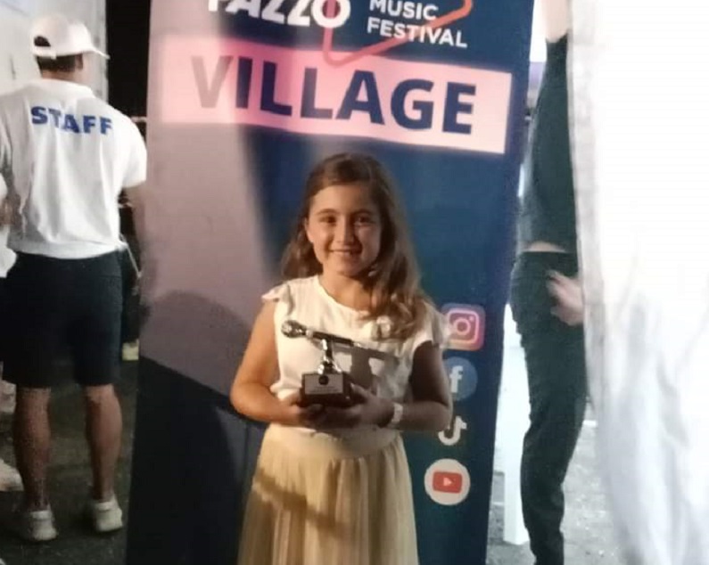 Mariapaola Chiummo vince il Premio Speciale “Baby” al concorso Je So Pazzo Music Festival