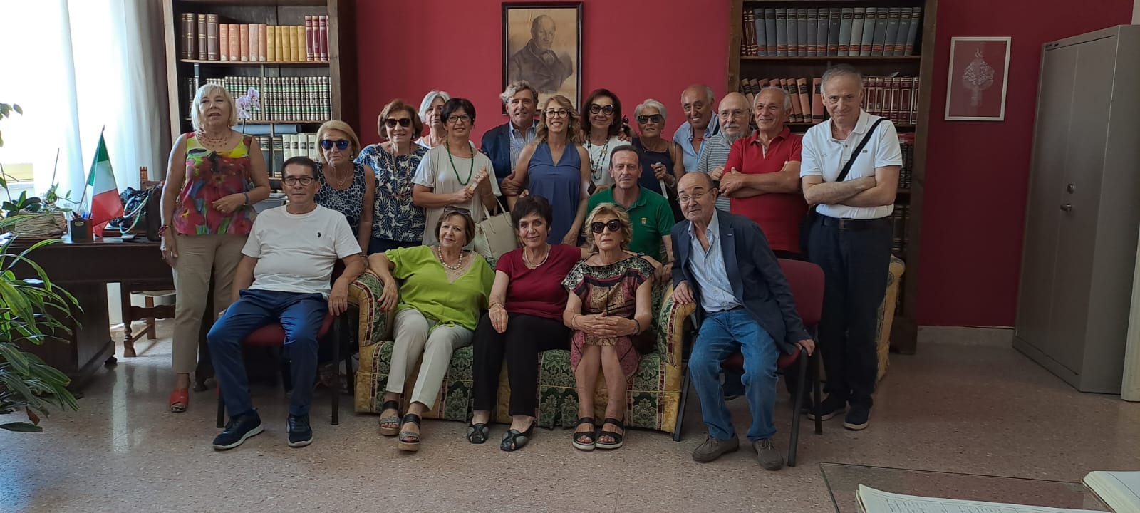 Caltanissetta, per una rimpatriata la III E torna al “Ruggero Settimo” 50 anni dopo il diploma