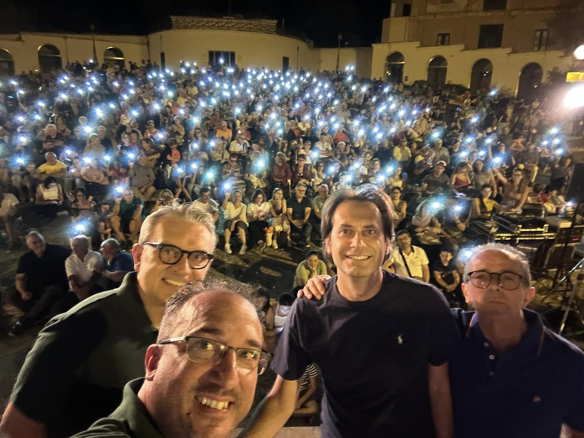 San Cataldo. Grande pubblico alla “prima” della Rassegna teatrale il Pettirosso