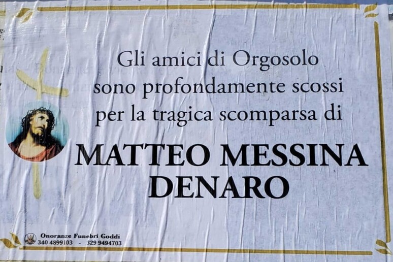 A Orgosolo manifesti funebri di Messina Denaro, agenzia: “Disappunto , ma è solo cordoglio”