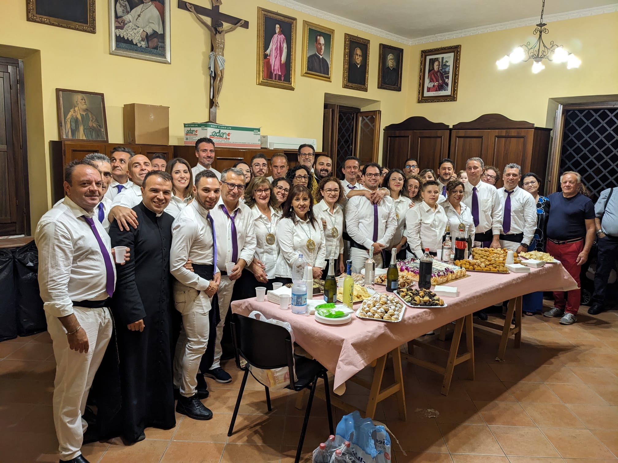 Comunità villalbese festeggia la ricorrenza settembrina dell’Addolorata e il decennale ordinazione sacerdotale dell’Arciprete Cosentino