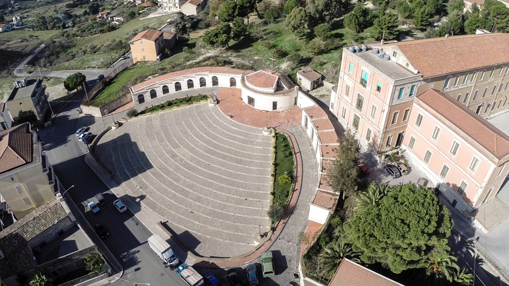 San Cataldo. Sabato 16 settembre appuntamento con la Rassegna Teatrale il Pettirosso: c’è la commedia “Simu cujieti… e nun lu sapi nuddru”