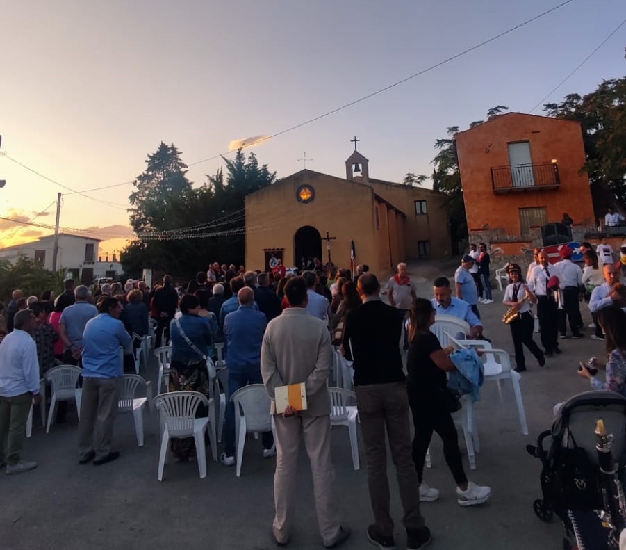 San Cataldo, Festa del Crocifisso: tanti fedeli e istituzioni a Borgo Paolo