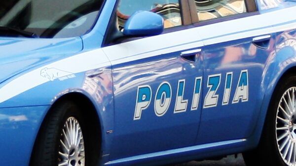 Palermo. Con un coltello tenta di rapinare un coetaneo, arrestato 14enne