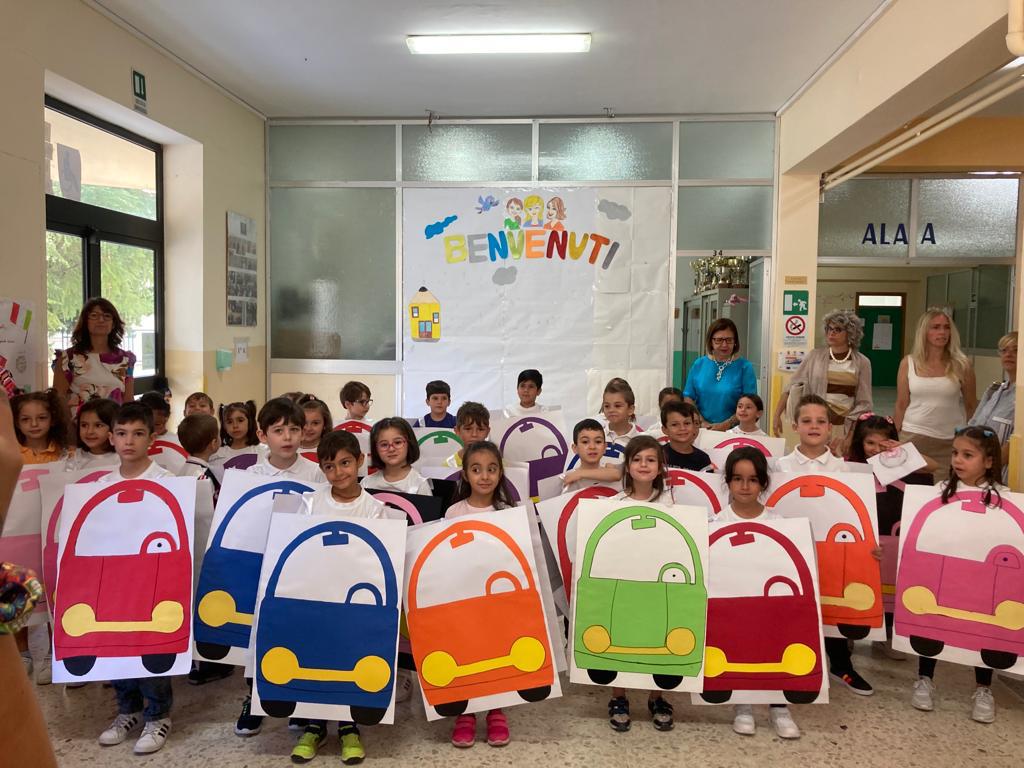 Caltanissetta. Alla scuola primaria “Caponnetto” gran successo per la Festa dell’Accoglienza