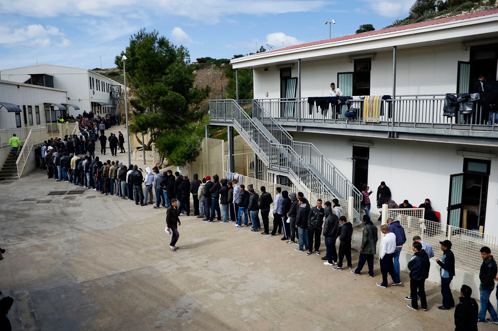 Sbarchi record a Lampedusa.  Presenti all’hotspot 6.792 migranti