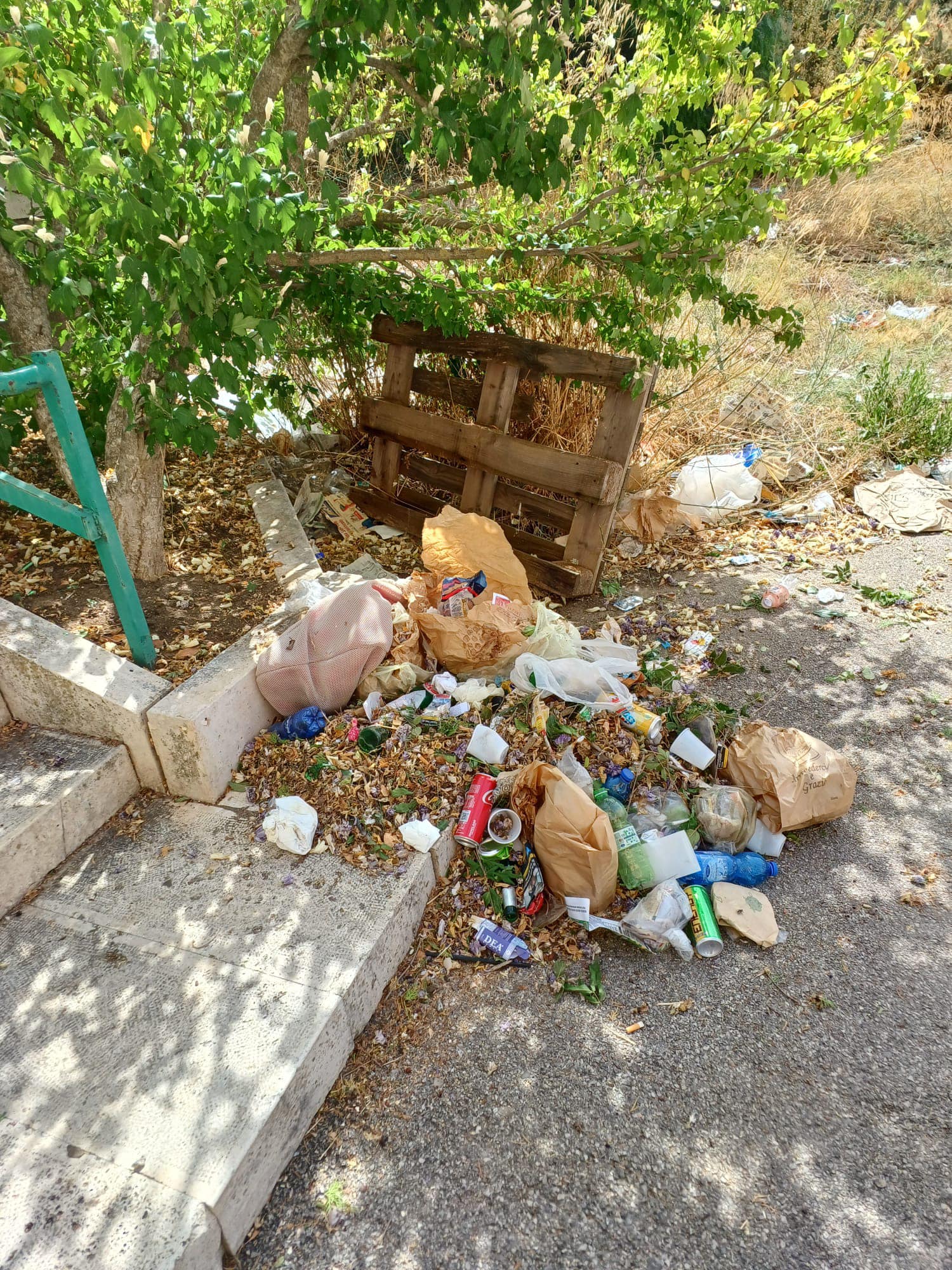 San Cataldo. Prosegue la pulizia del centro abitato