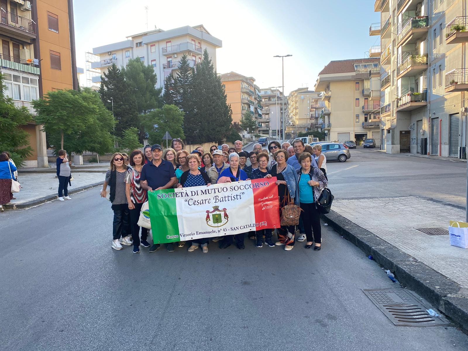 San Cataldo. Gran successo per la gita sociale della società “Cesare Battisti”