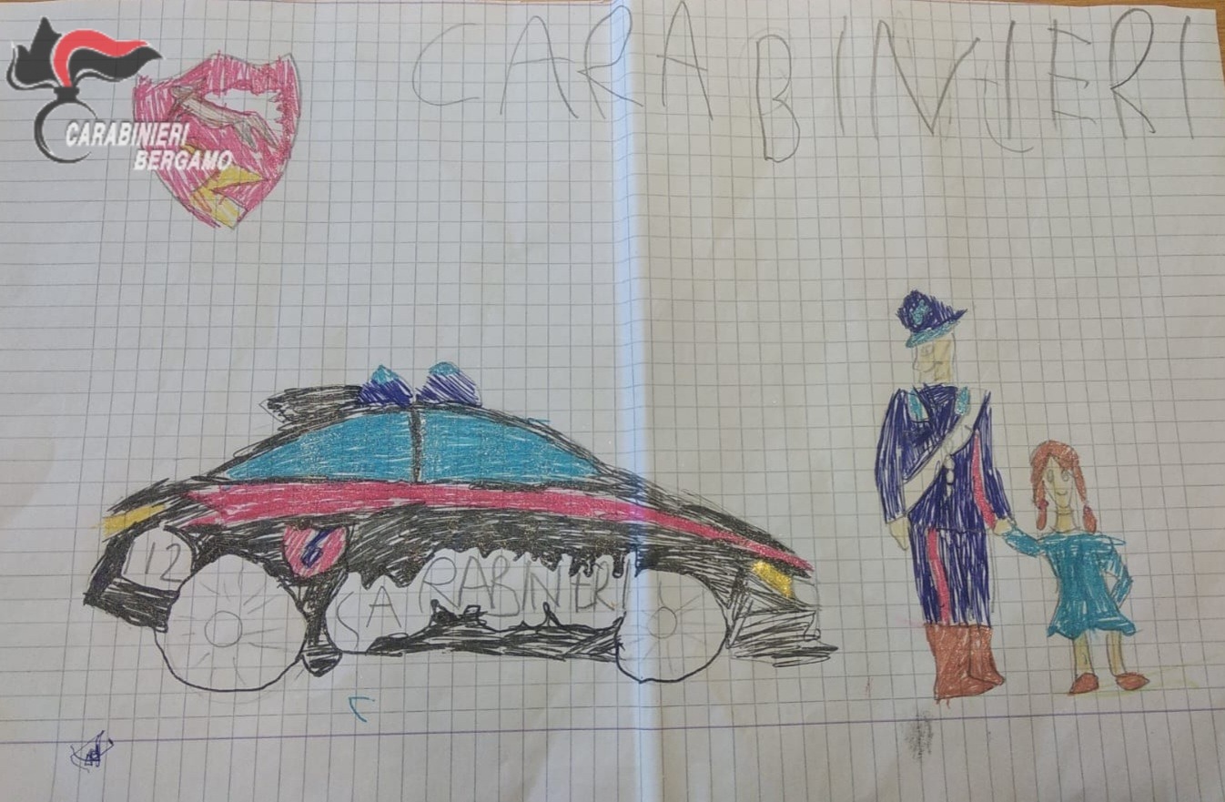 Bambina di 7 anni ringrazia i Carabinieri con un disegno per aver aiutato i genitori separati a trovare soluzione per l’affidamento dei figli