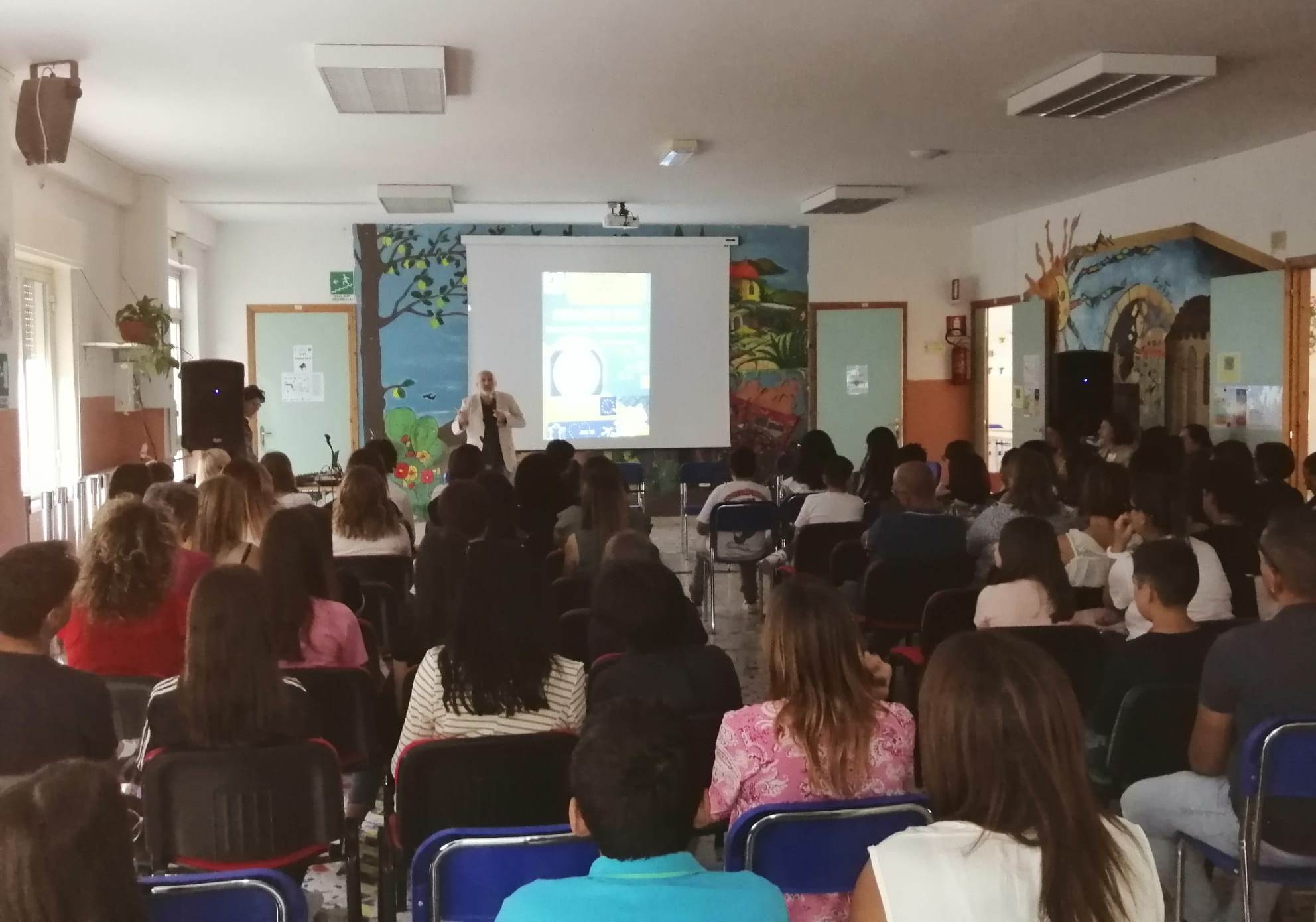 San Cataldo. Successo di partecipazione all’Erasmus Days della “Carducci”