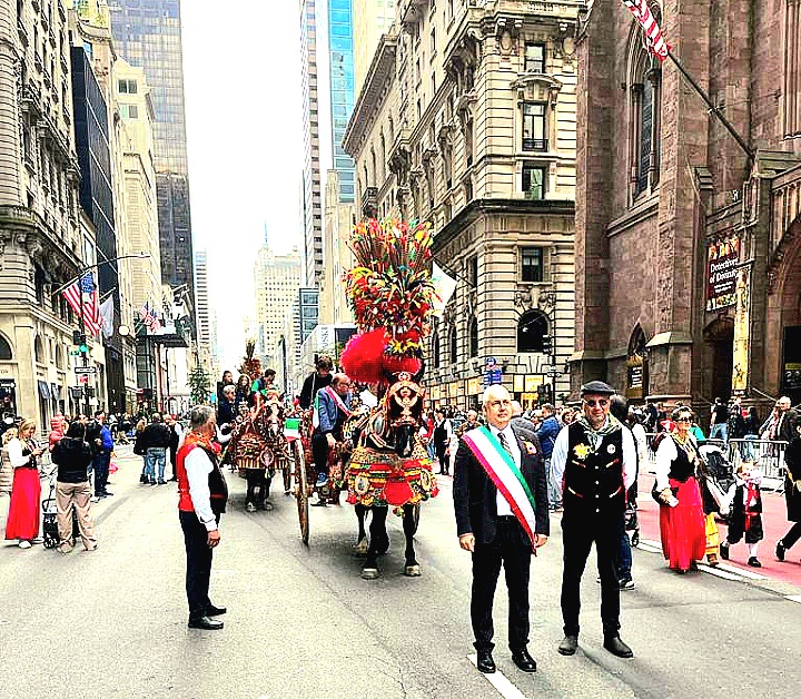 Carretti Siciliani sfilano a Manhattan per la 79esima parata del Columbus Day